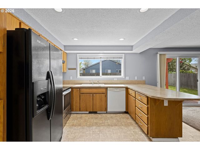 21558 Sw LONGACRE St, Beaverton, OR 97003