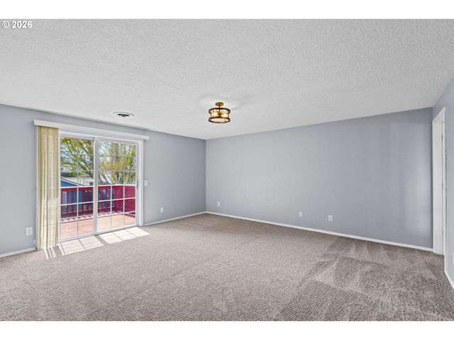 21558 Sw LONGACRE St, Beaverton, OR 97003