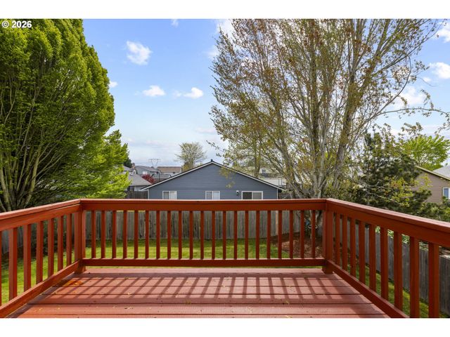 21558 Sw LONGACRE St, Beaverton, OR 97003