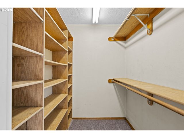 21558 Sw LONGACRE St, Beaverton, OR 97003