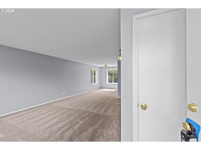 21558 Sw LONGACRE St, Beaverton, OR 97003