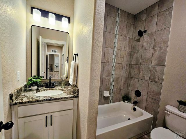 576 E Earl Dr, Pueblo West, CO 81007