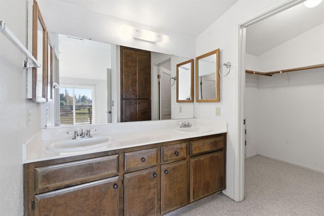 7348 Lighthouse Dr, Stockton, CA 95219