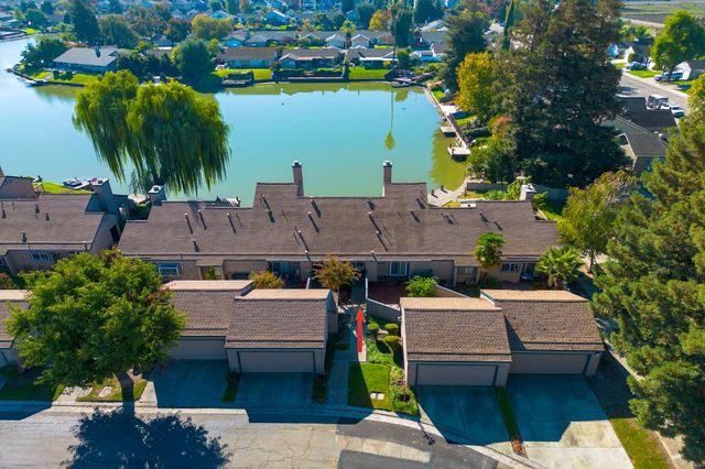 7348 Lighthouse Dr, Stockton, CA 95219