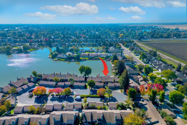 7348 Lighthouse Dr, Stockton, CA 95219