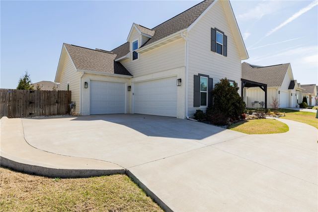 2711 20th Place, Rogers, AR 72758