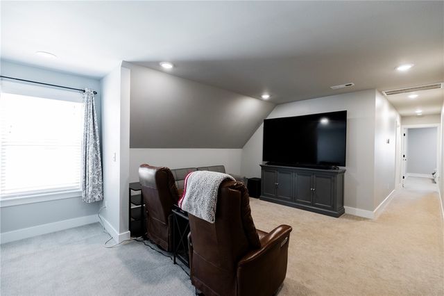 2711 20th Place, Rogers, AR 72758