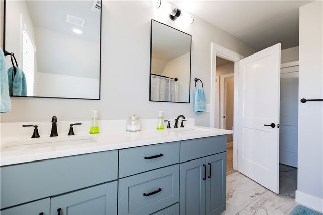 2711 20th Place, Rogers, AR 72758