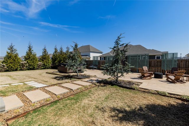 2711 20th Place, Rogers, AR 72758