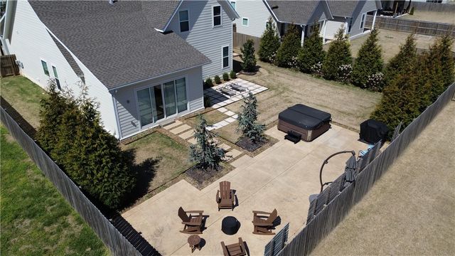 2711 20th Place, Rogers, AR 72758