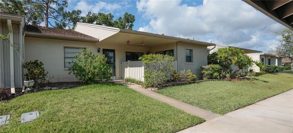 25 TADS TRAIL, Oldsmar, FL 34677