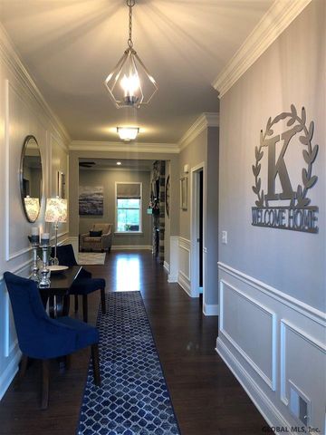 17 Wyatt's Way, Clifton Park, NY 12065