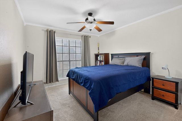 330 W Harwood Road D, Hurst, TX 76054