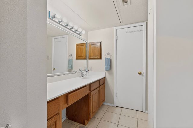 330 W Harwood Road D, Hurst, TX 76054