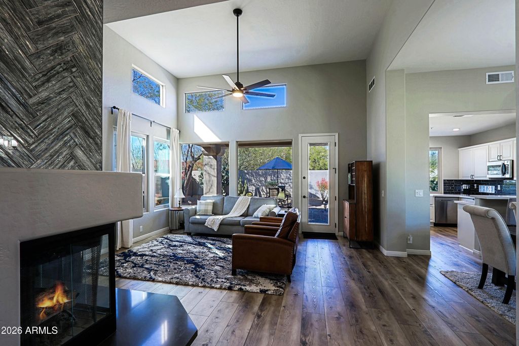 Image 12 of property listing at 7086 E Whispering Mesquite Trail, Scottsdale, AZ 85266