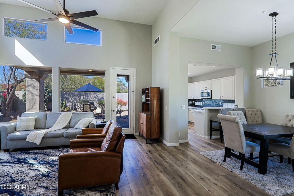 Image 13 of property listing at 7086 E Whispering Mesquite Trail, Scottsdale, AZ 85266
