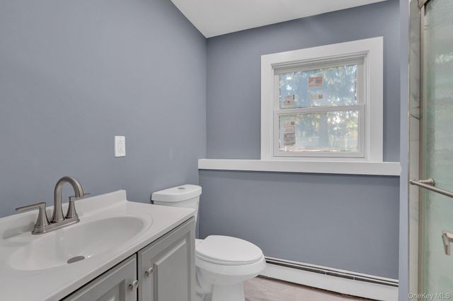 85 Hawthorne Street, Selden, NY 11784