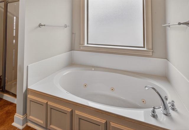 296 Evangeline Creek Drive, Shreveport, LA 71106