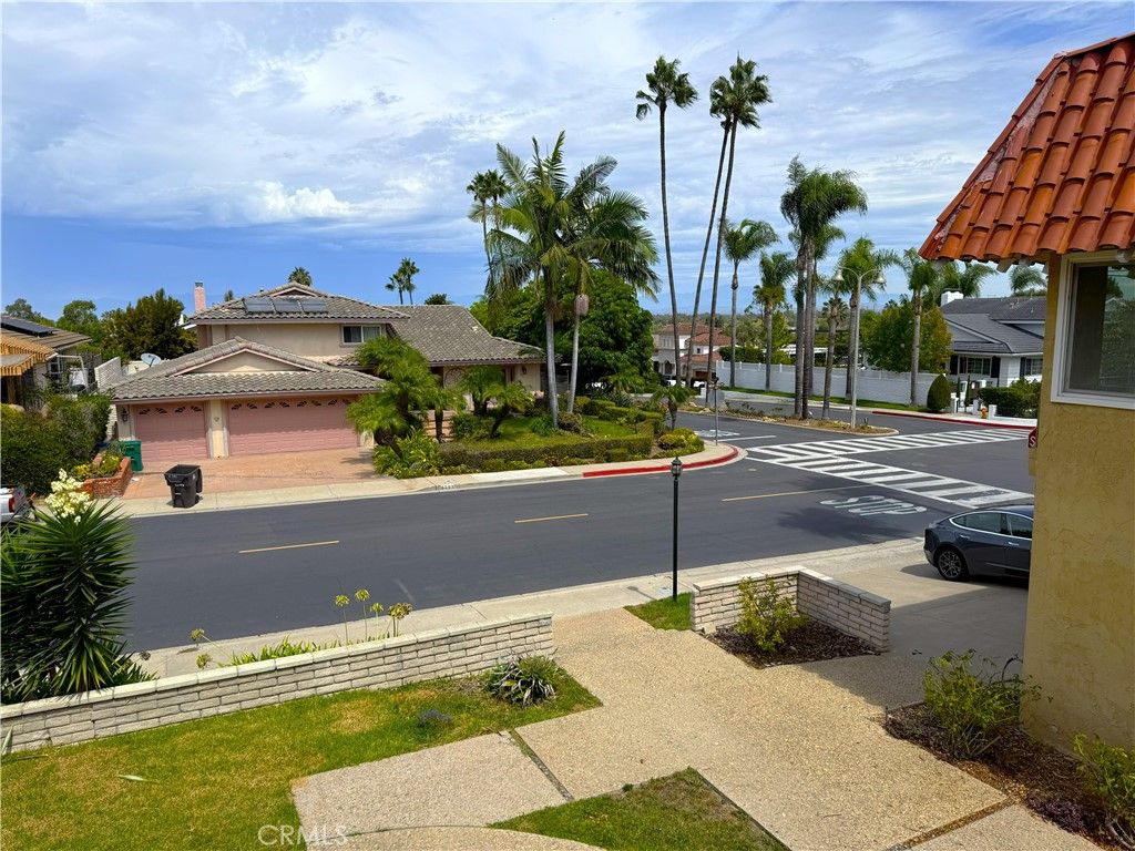 6390 E Bixby Hill, Long Beach, CA 90815 — photo 2