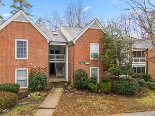 1001 Kingswood Drive J, Chapel Hill, NC 27517