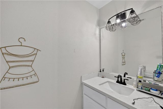 1622 Dr. Fernando Ortegon, Mission, TX 78572
