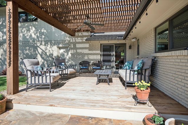 9546 Milltrail Drive, Dallas, TX 75238