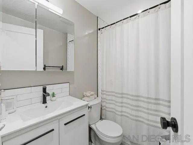 317 Arcaro Ln, Solana Beach, CA 92075