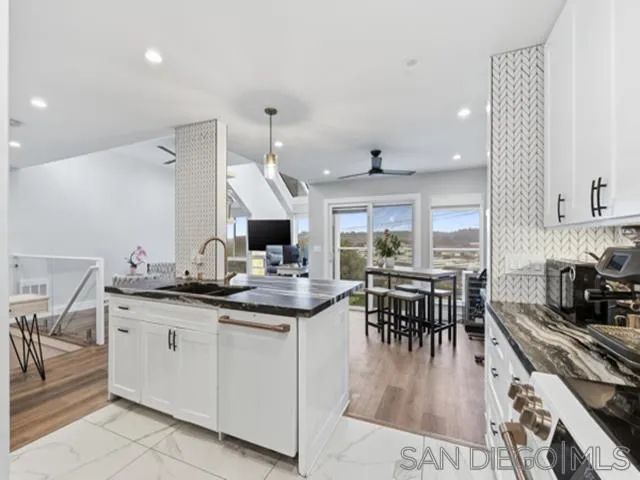 317 Arcaro Ln, Solana Beach, CA 92075