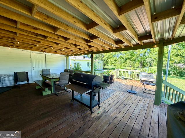 312 N Line Street, Dexter, GA 31019