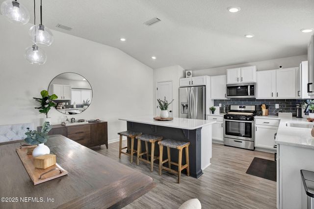 14570 NEEDHAM Drive, Jacksonville, FL 32256