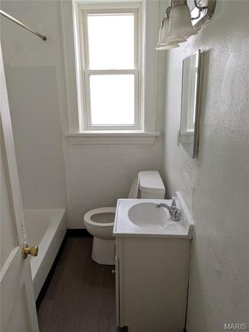 3161 Oregon Avenue, St Louis, MO 63118