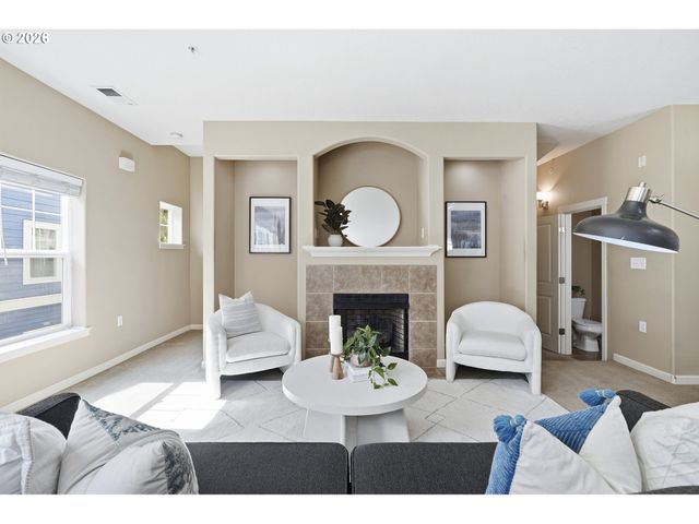 22856 Sw FOREST CREEK Dr 202, Sherwood, OR 97140