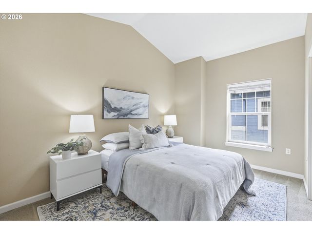 22856 Sw FOREST CREEK Dr 202, Sherwood, OR 97140