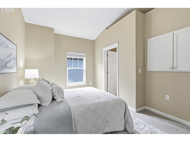 22856 Sw FOREST CREEK Dr 202, Sherwood, OR 97140
