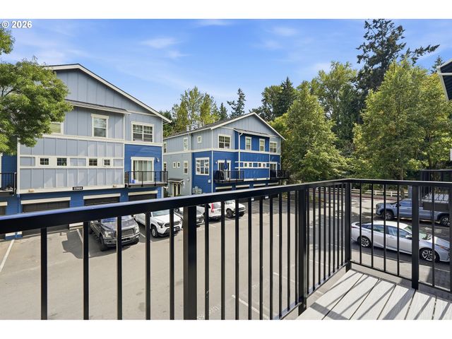 22856 Sw FOREST CREEK Dr 202, Sherwood, OR 97140
