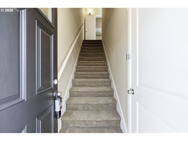 22856 Sw FOREST CREEK Dr 202, Sherwood, OR 97140