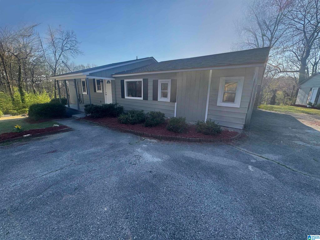 828 CANDY LANE NE, Birmingham, AL 35215