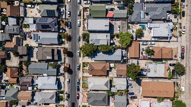 233 W 42nd 1, Los Angeles, CA 90037