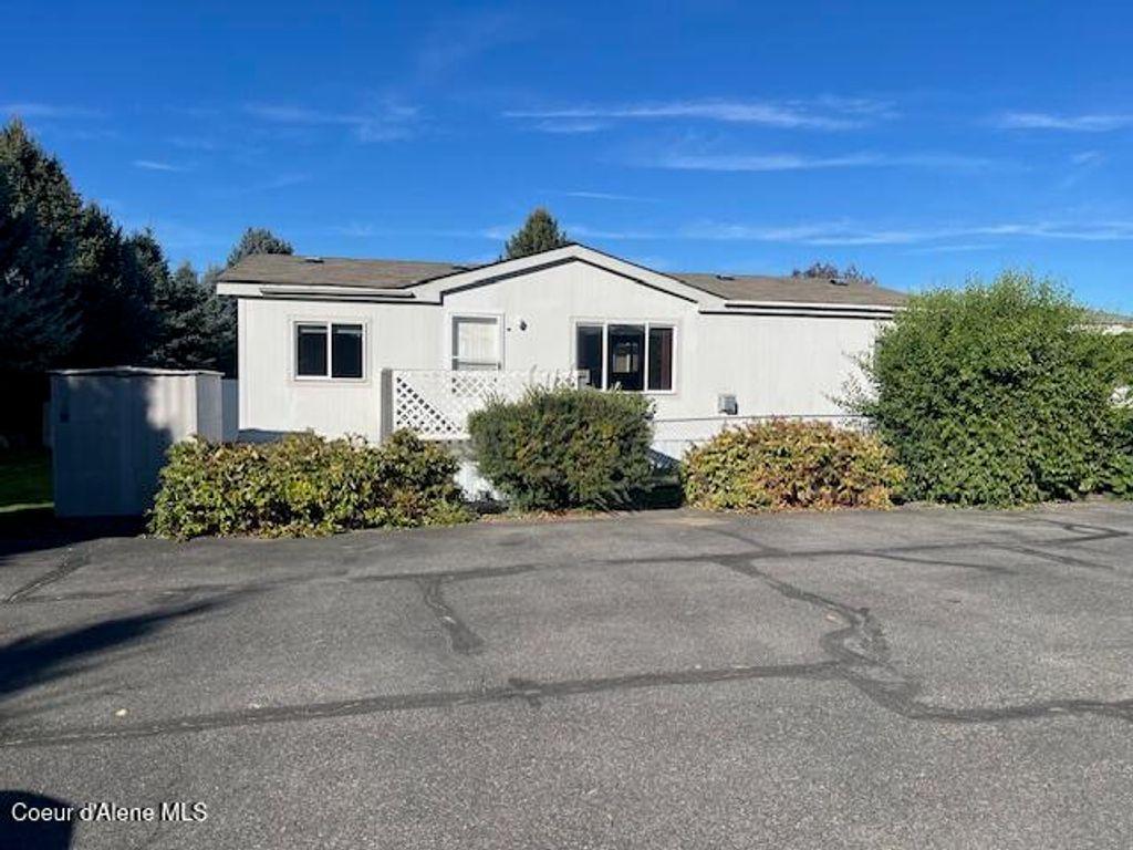 758 N KNIGHTS LN, Post Falls, ID 83854
