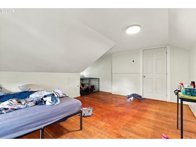 8270 Sw SORRENTO Rd, Beaverton, OR 97008