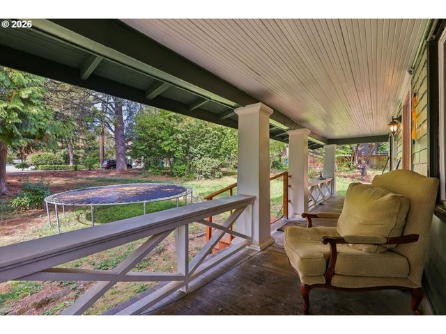8270 Sw SORRENTO Rd, Beaverton, OR 97008