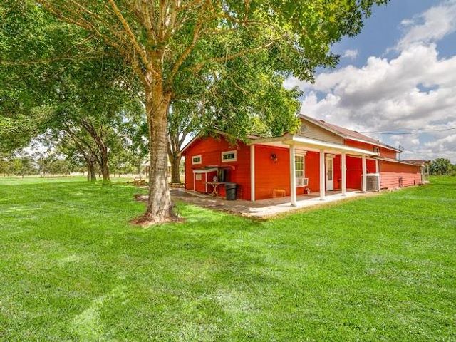 13025 Battle Road, Beasley, TX 77417