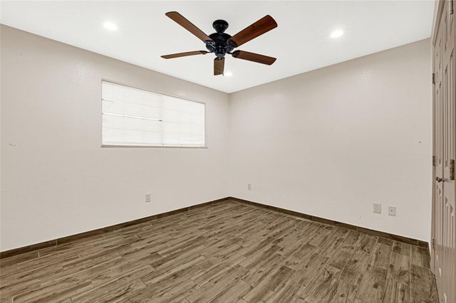 5006 Apala Dr, Houston, TX 77032