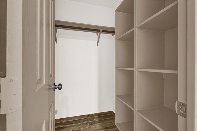 5006 Apala Dr, Houston, TX 77032