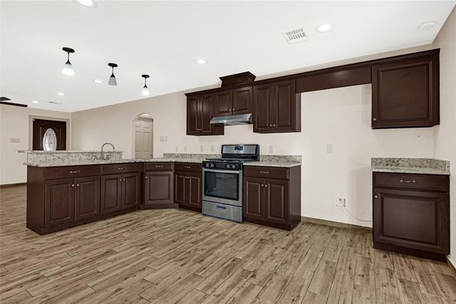 5006 Apala Dr, Houston, TX 77032