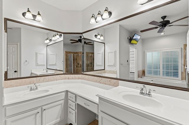26 Shady Pond Place, The Woodlands, TX 77382