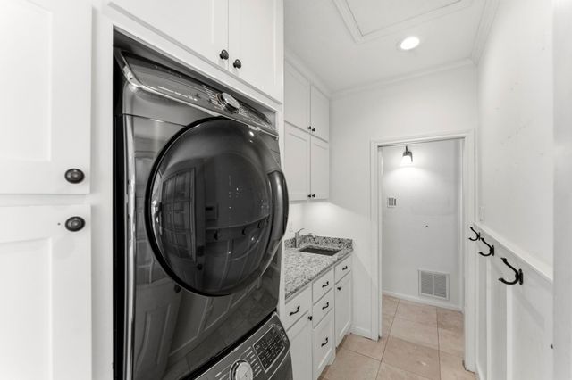 26 Shady Pond Place, The Woodlands, TX 77382