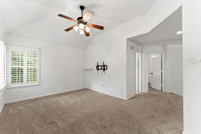 26 Shady Pond Place, The Woodlands, TX 77382
