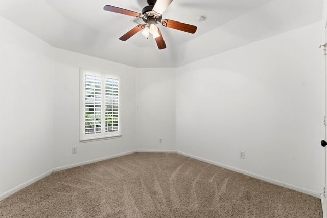 26 Shady Pond Place, The Woodlands, TX 77382