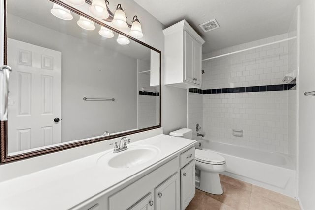26 Shady Pond Place, The Woodlands, TX 77382